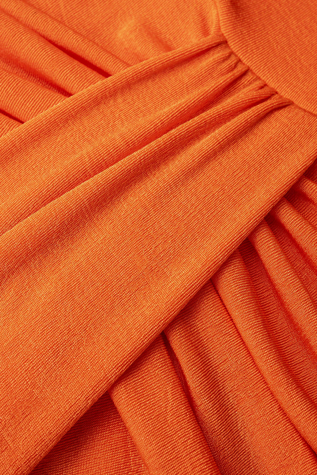 Ärmelloses Maxikleid mit drapiertem Wasserfallausschnitt