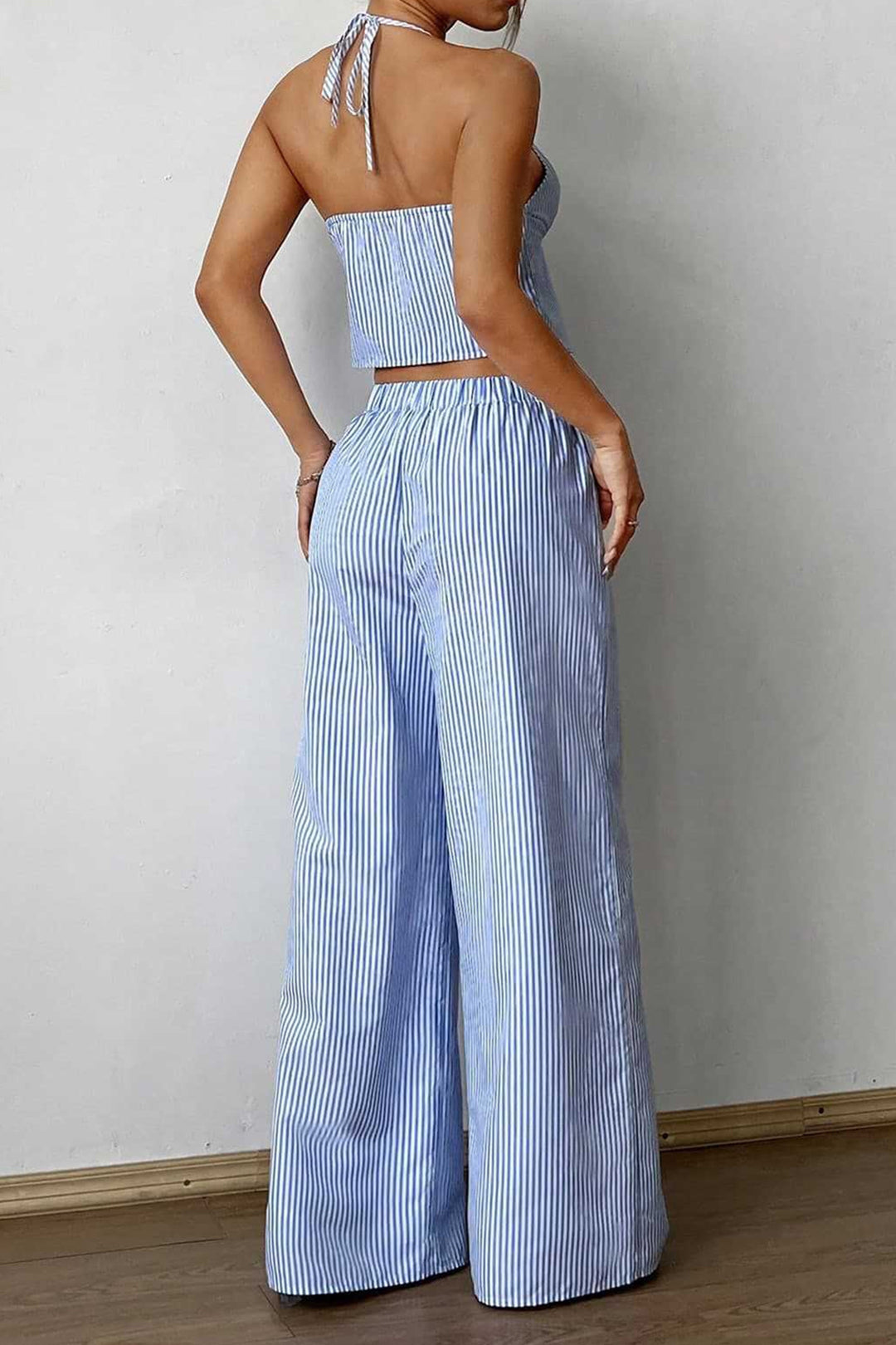 Gestreiftes Neckholder-Cami-Top zum Binden und Hose mit weitem Bein Set