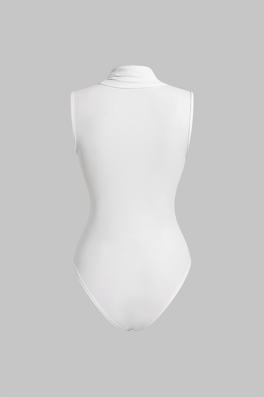 Ärmelloser Bodysuit mit Knotendetail und Cut-Outs