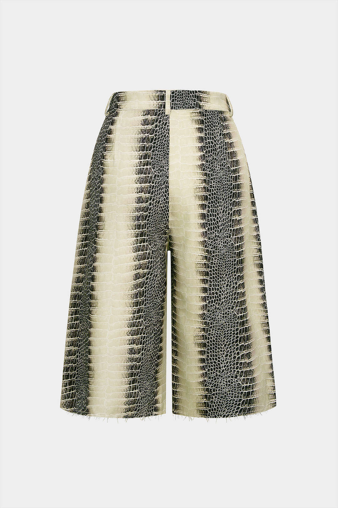 Shorts mit geradem Bein und Schlangenlederprint