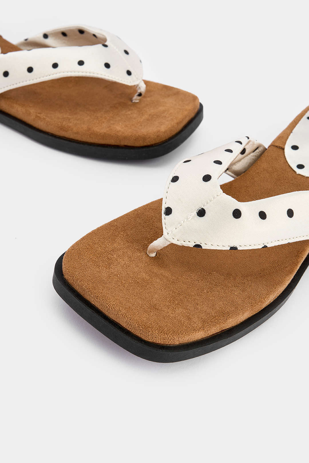 Polka Dots Thong Slippers