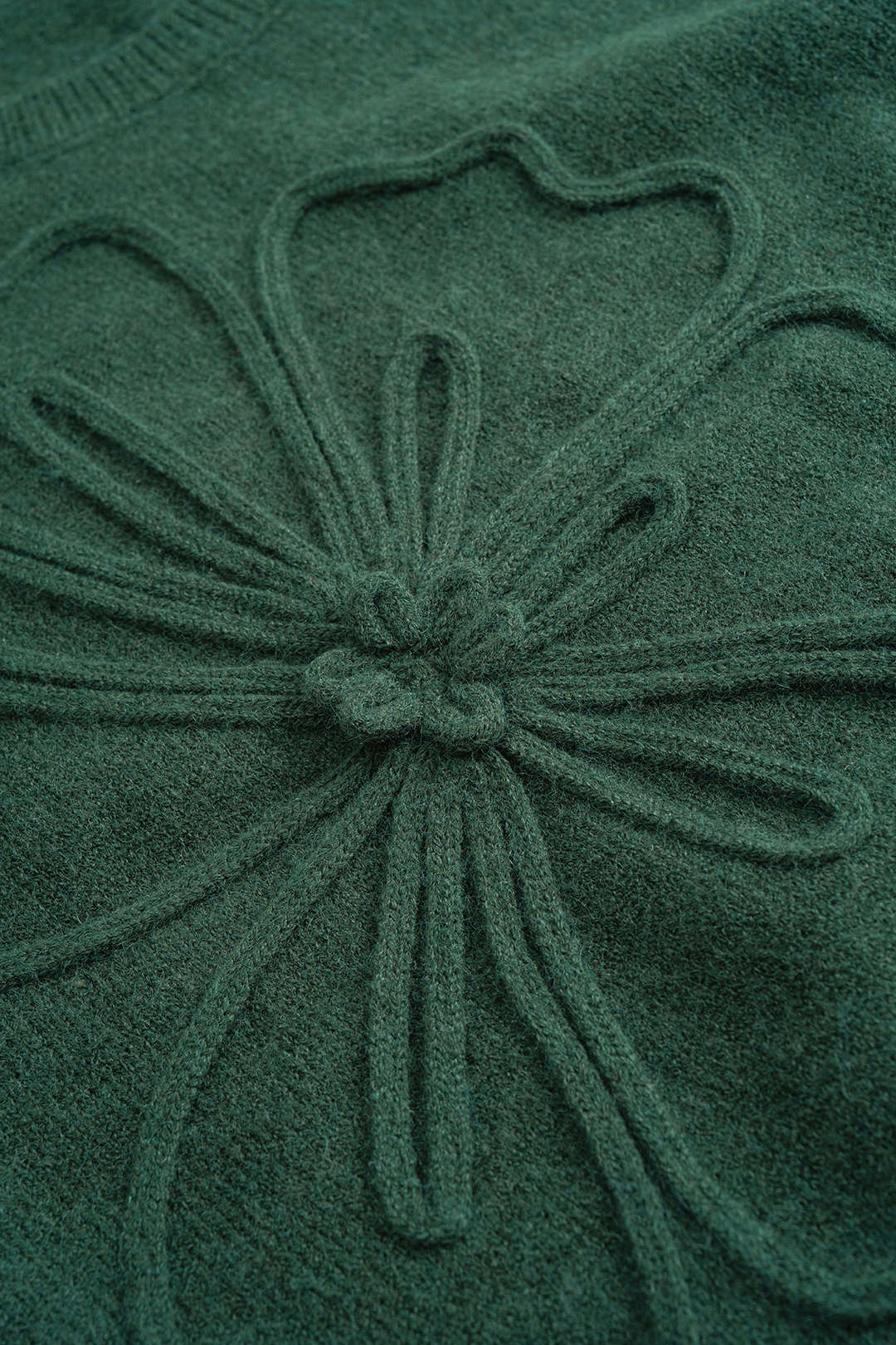 Gestricktes 3D-Blumenstickerei-Tanktop