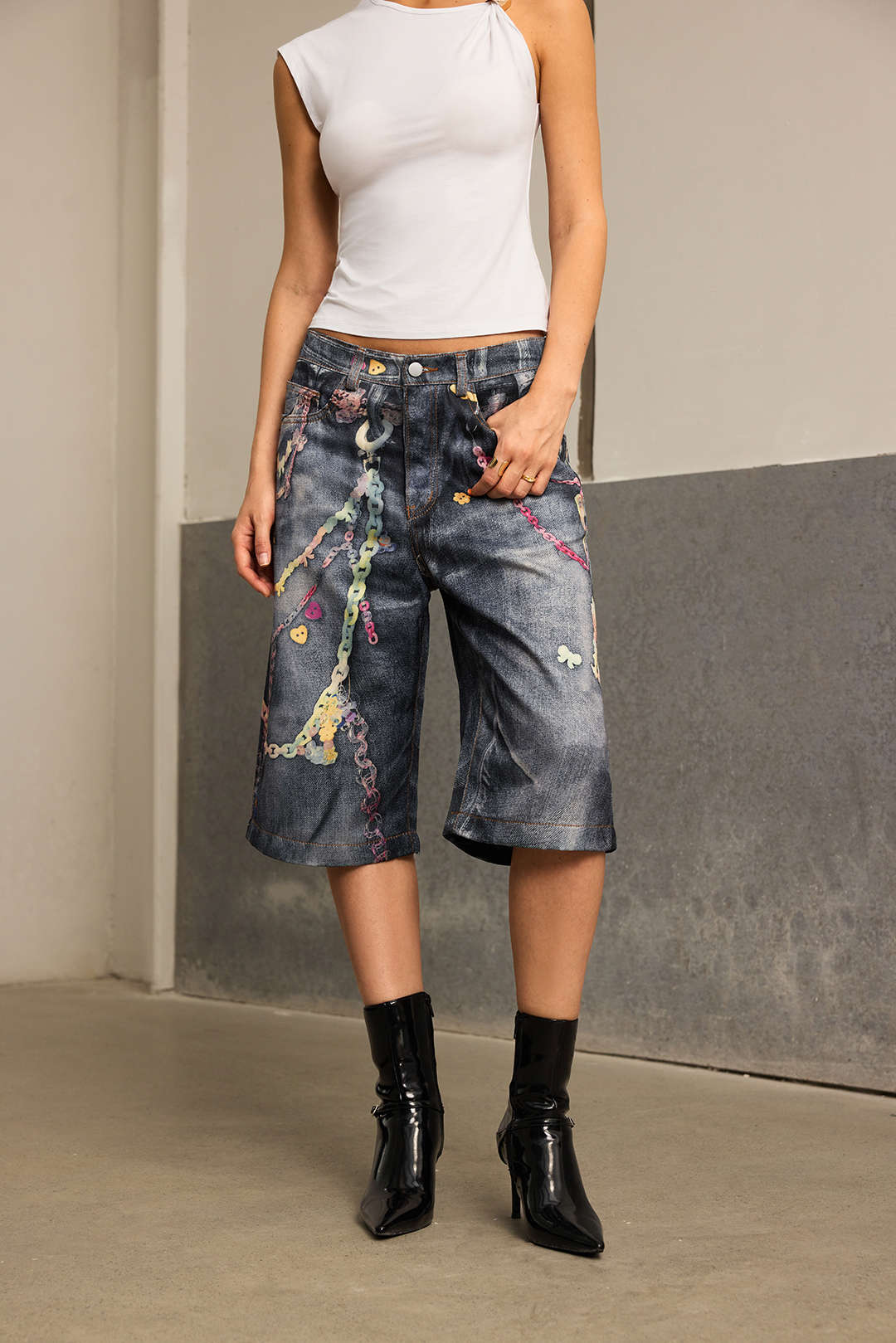 Chain Print Wide Leg Shorts