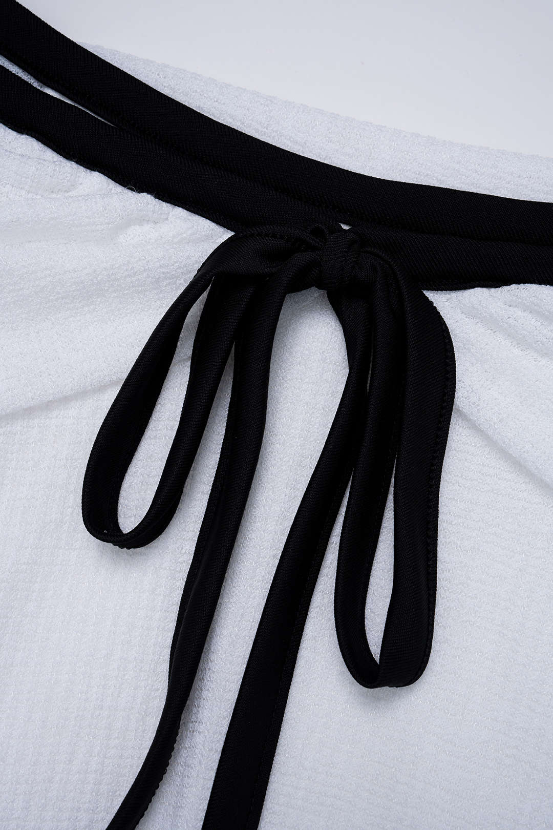 Knit Contrast Binding Off Shoulder Tie-Up Long Sleeve Dress