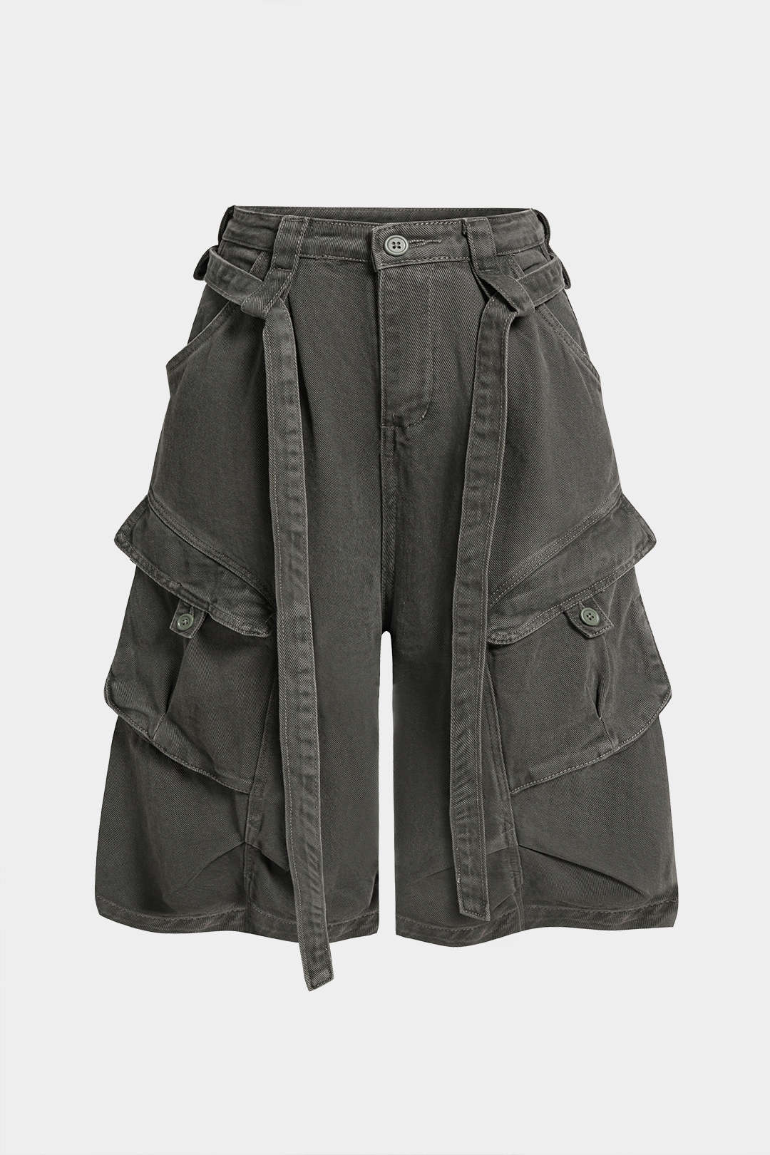 Jeans-Shorts mit Gürtel und Taschen