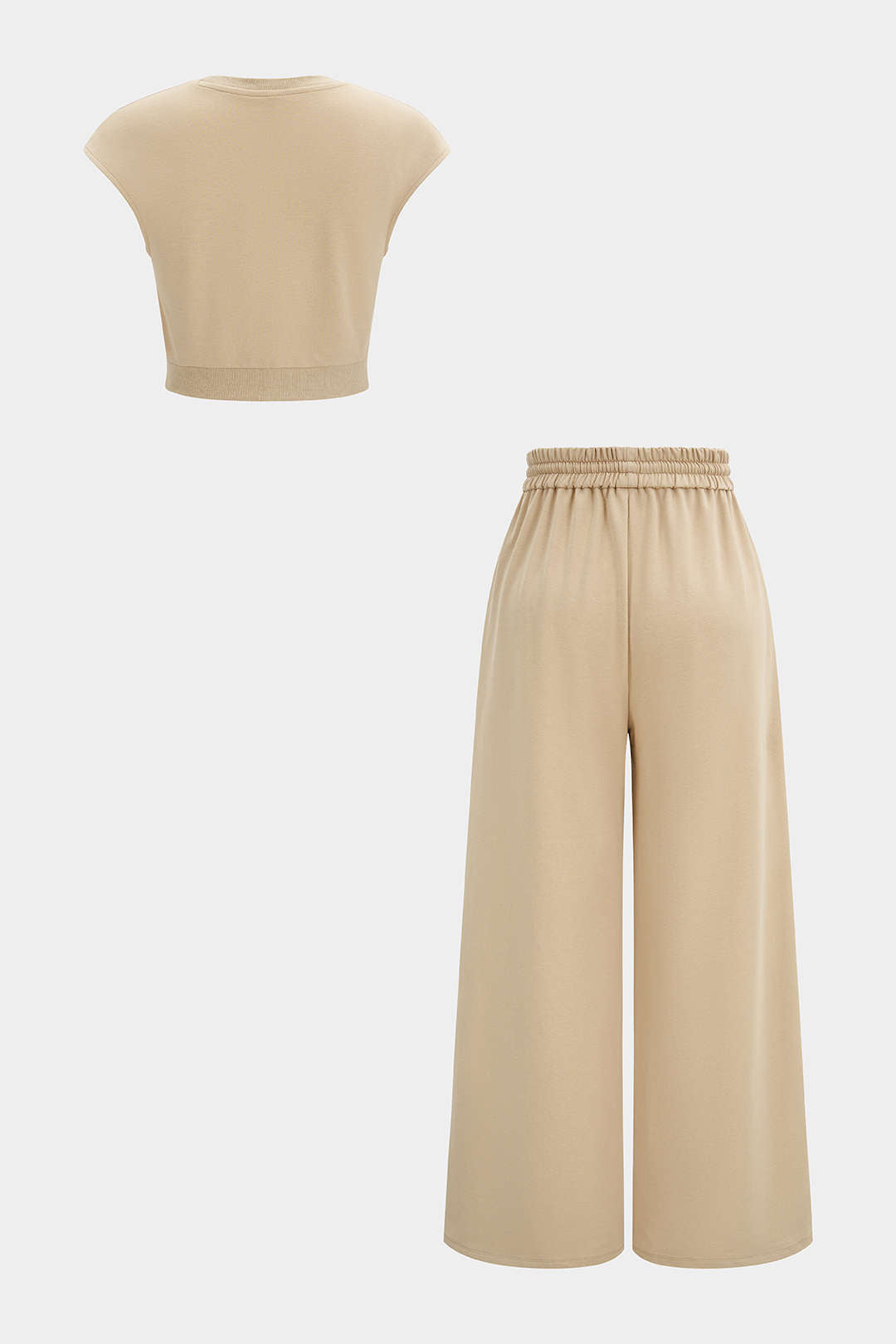 Tanktop mit Kontraststreifen und weiter Hose mit Kordelzug