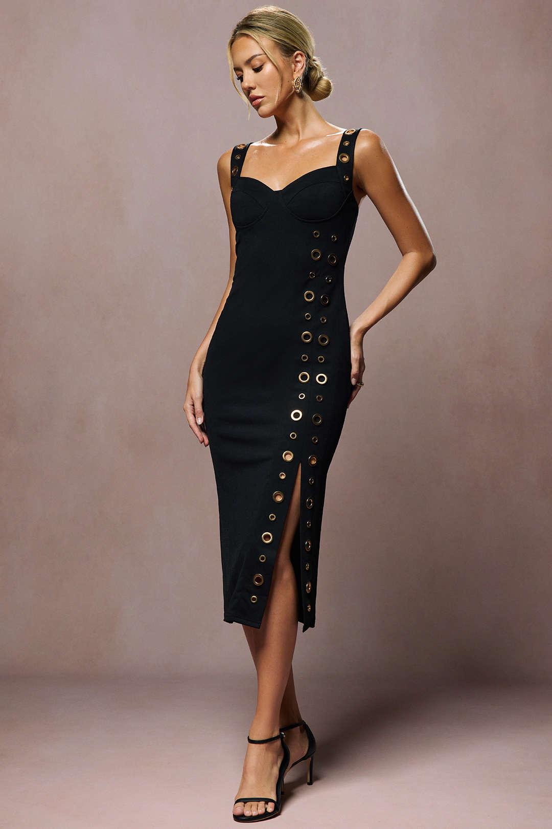 Robe midi sans manches avec fermeture éclair et œillets métalliques