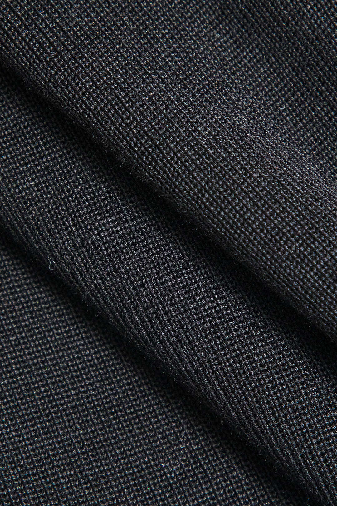 Mini-robe plissée à dos noué en maille contrastante
