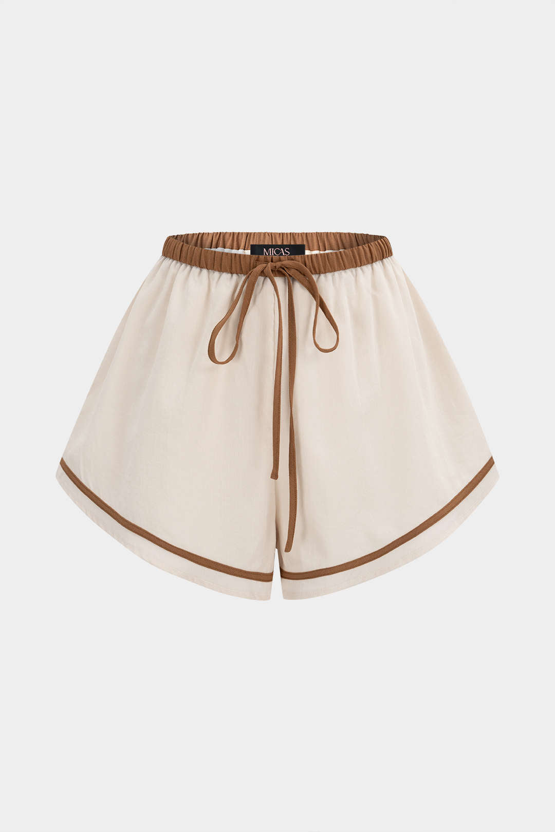 Shorts mit Kontrastbindung zum Binden