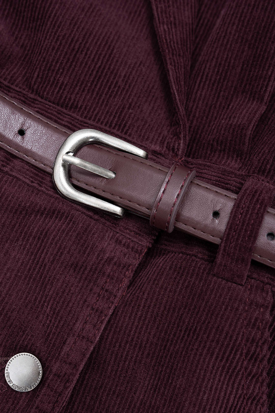 Kord Midikleid mit gekerbtem Revers, geknöpften Taschen und Gürtel