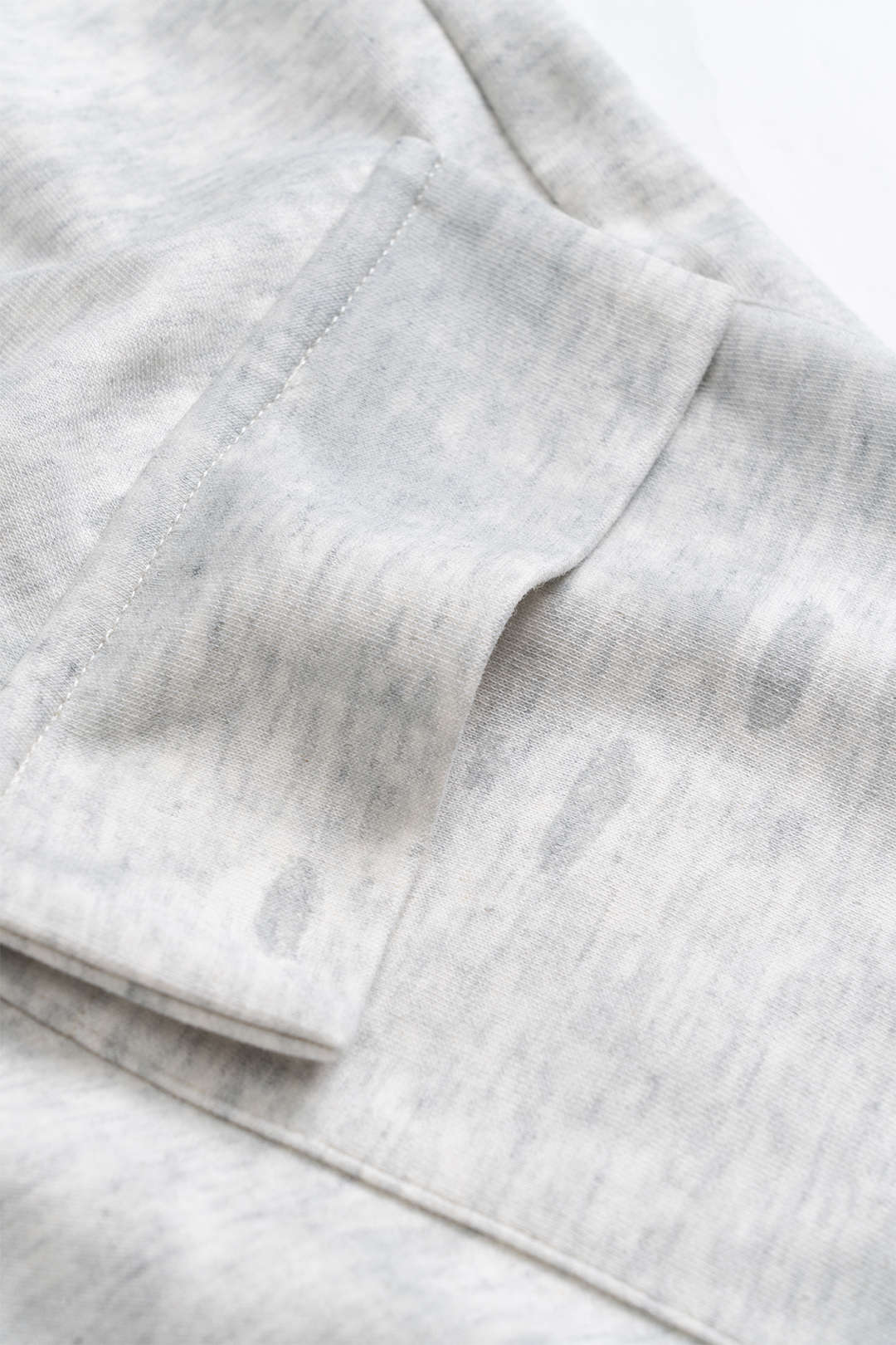 Short délavé taille haute à nouer