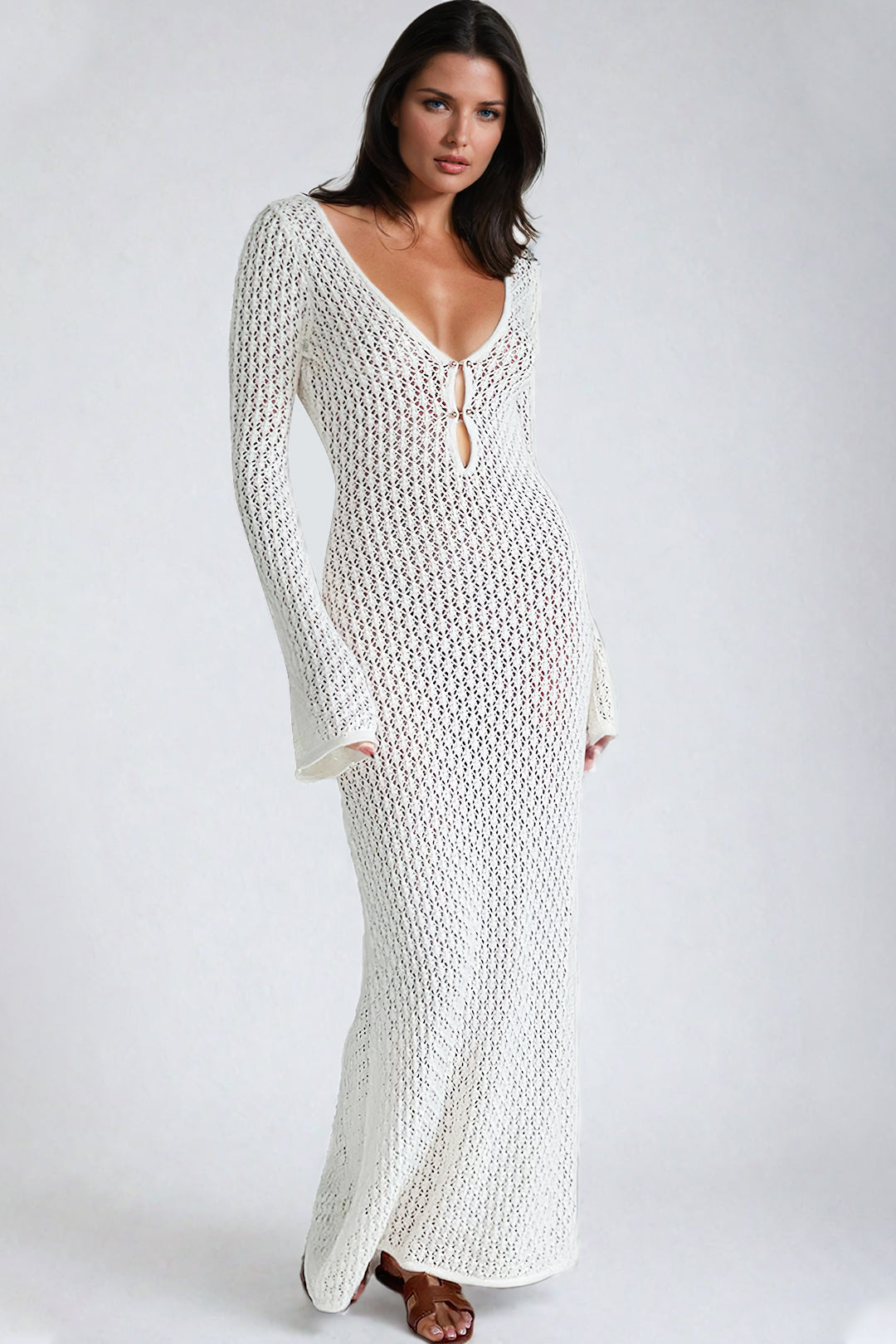 Gehäkeltes Maxikleid mit V-Ausschnitt, offener Strick und langen Ärmeln