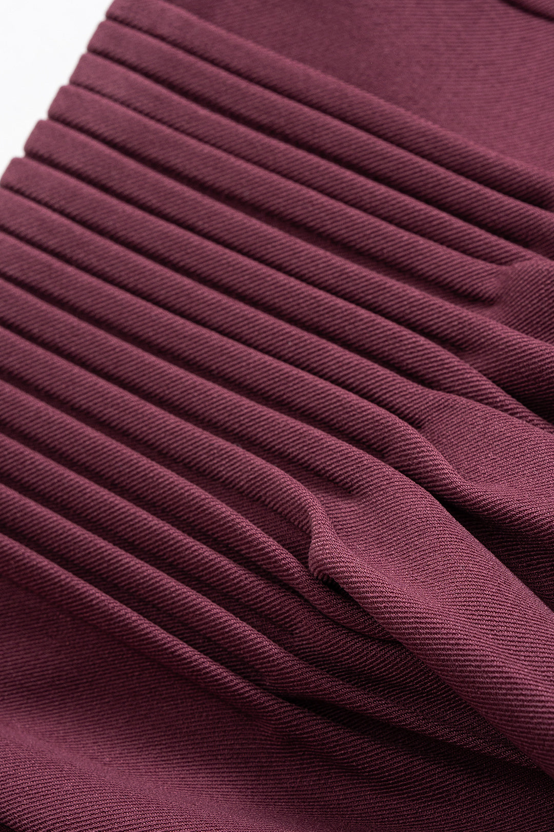 Bundfaltenhose mit geradem Bein