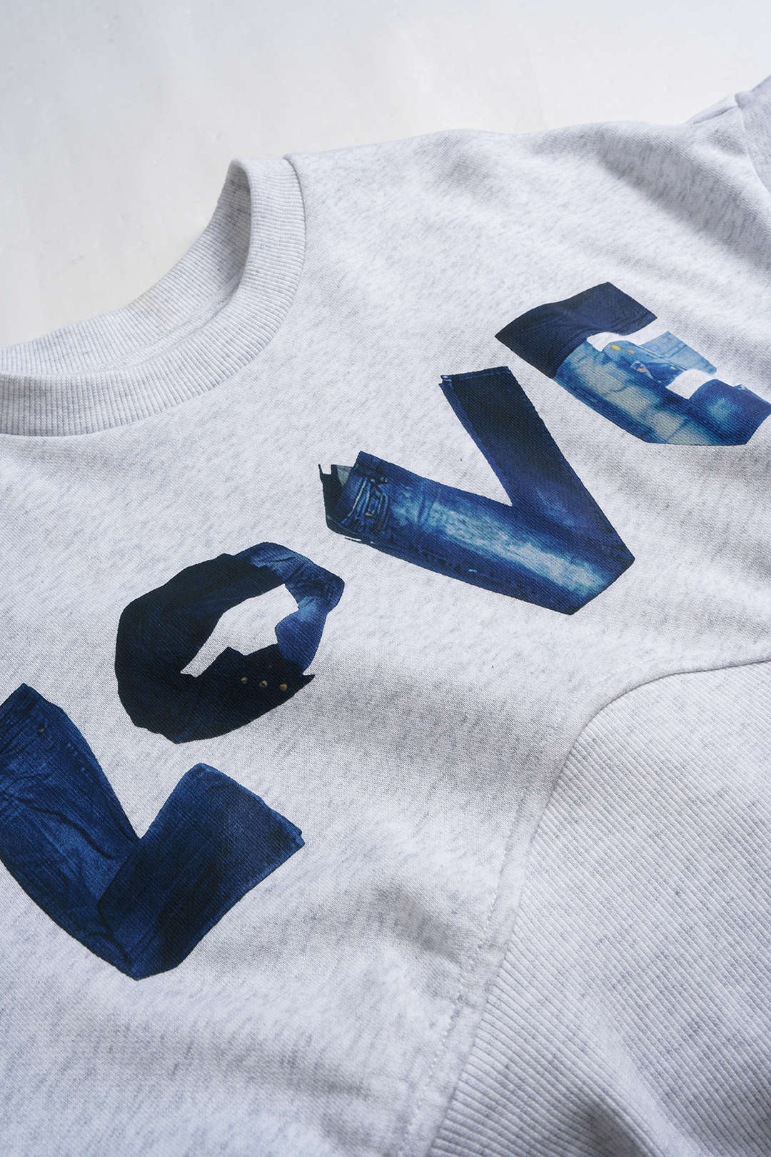 Letter Print Round Neck Long Sleeve Sweatshirt