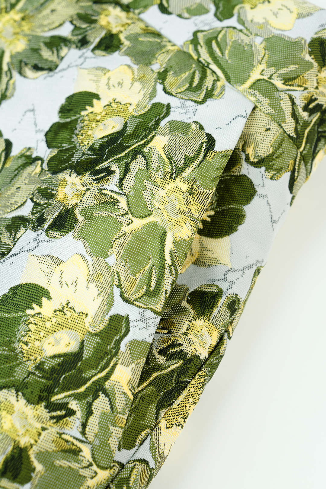 Shorts mit weitem Bein und Blumen-Jacquardmuster