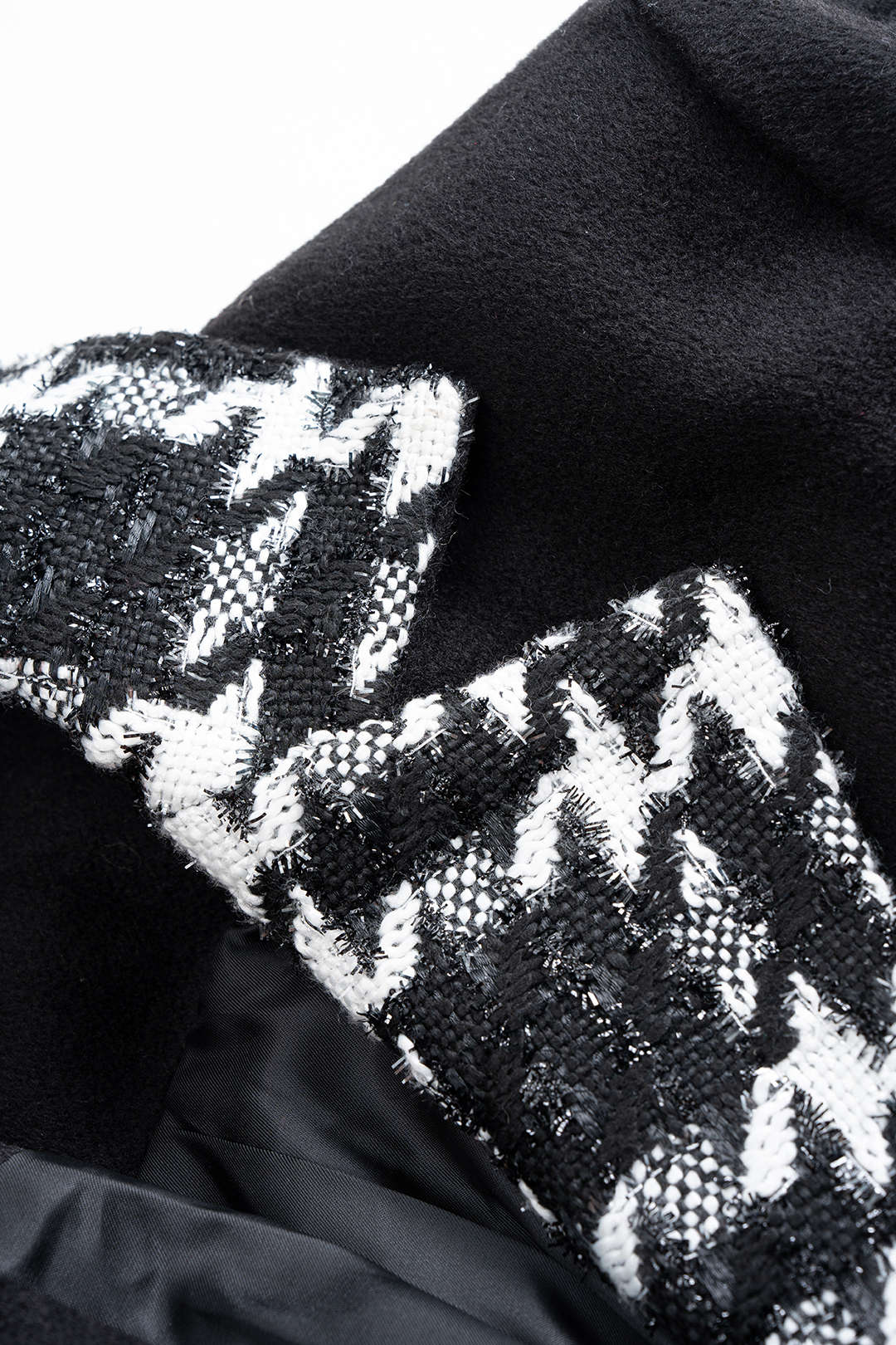 Wolljacquard Patchwork Mantel mit asymmetrischem Revers und Kerbkragen