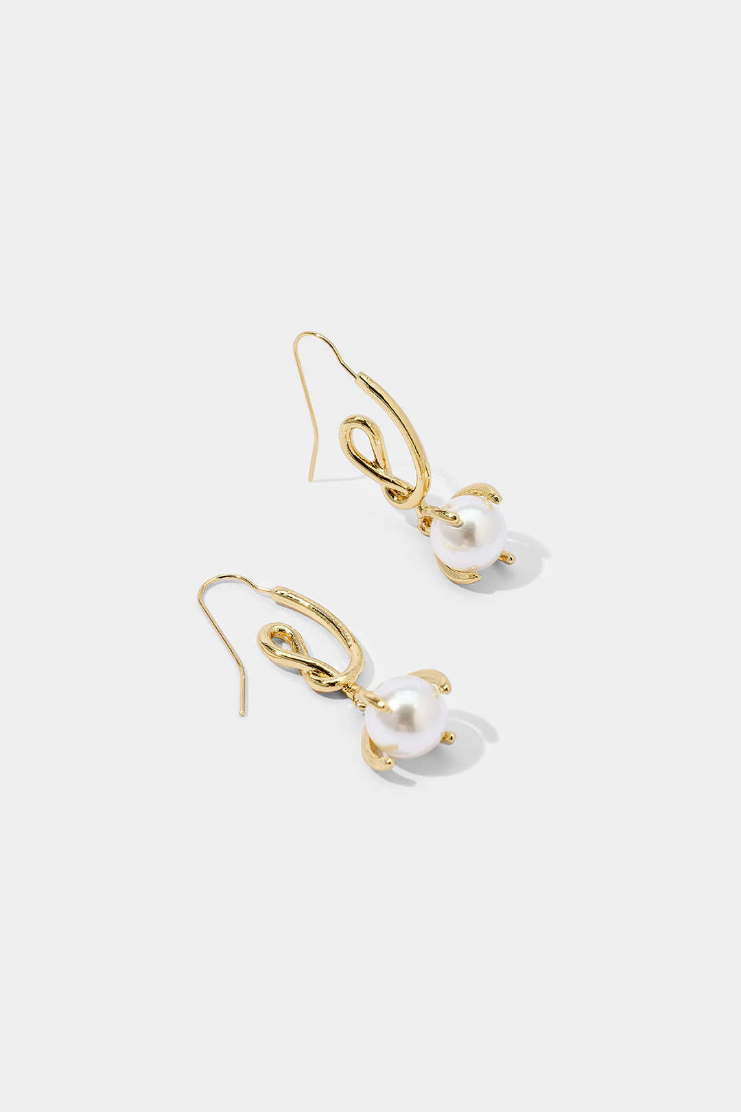 Metal Geometric Peal Earrings