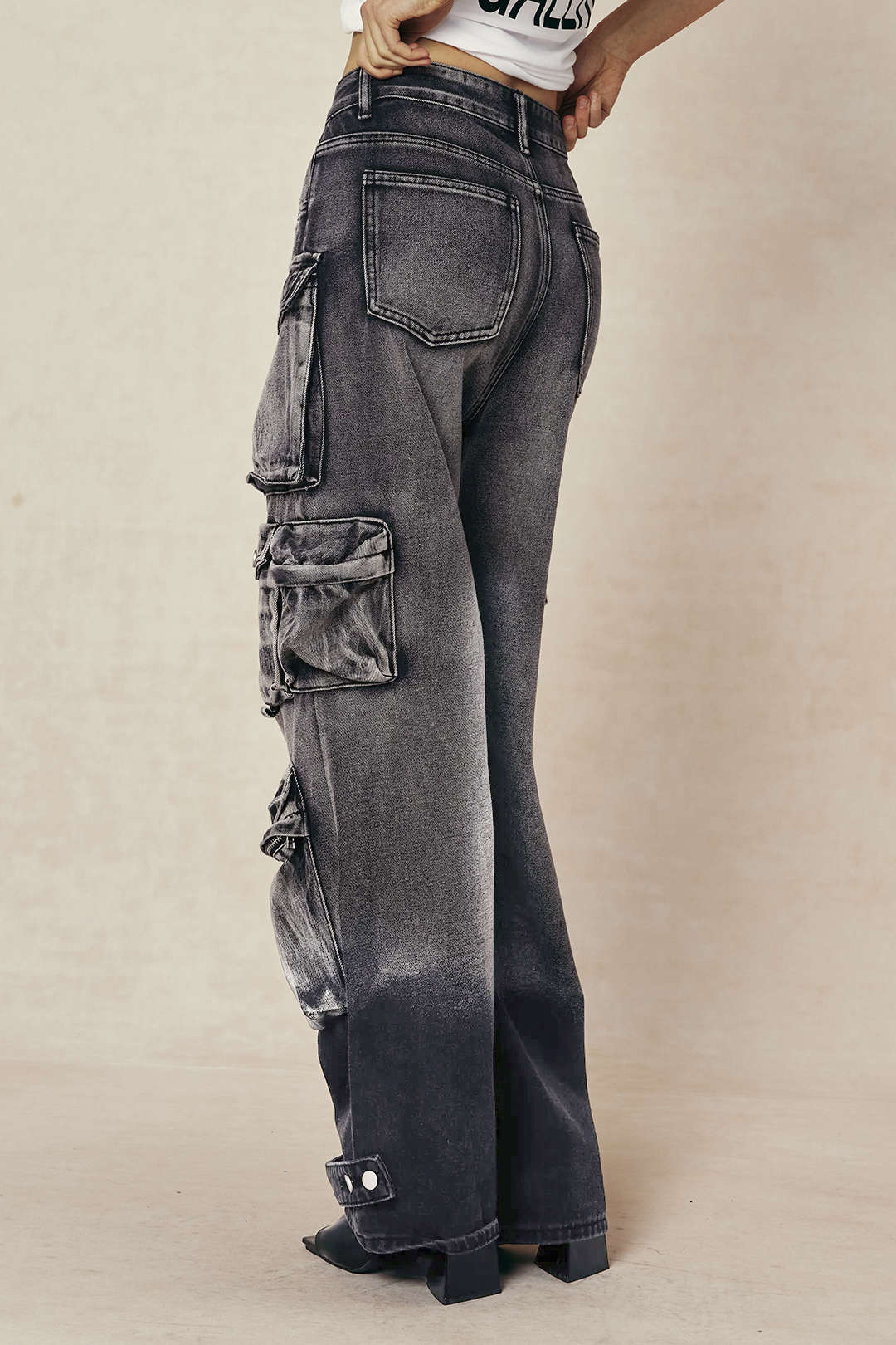 Ombre Multi Pocket Wide Leg Cargo Jeans