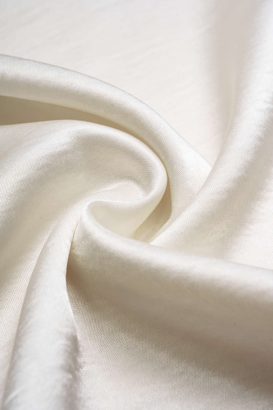Satin-Patchwork-Hose mit Spitzenbesatz und asymmetrischem Saum