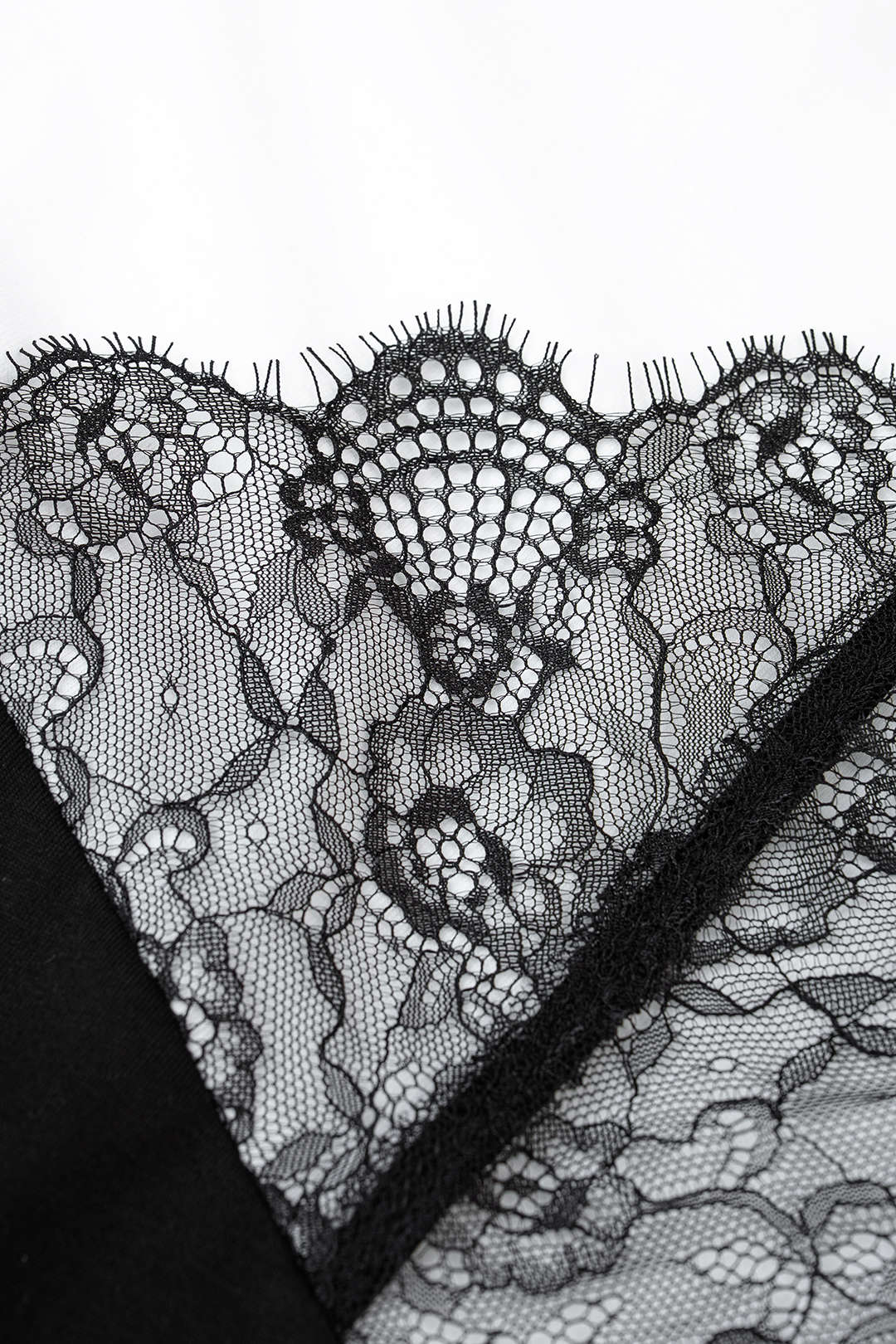 Contrast Lace Patchwork Round Neck Short Sleeve T-Shirt