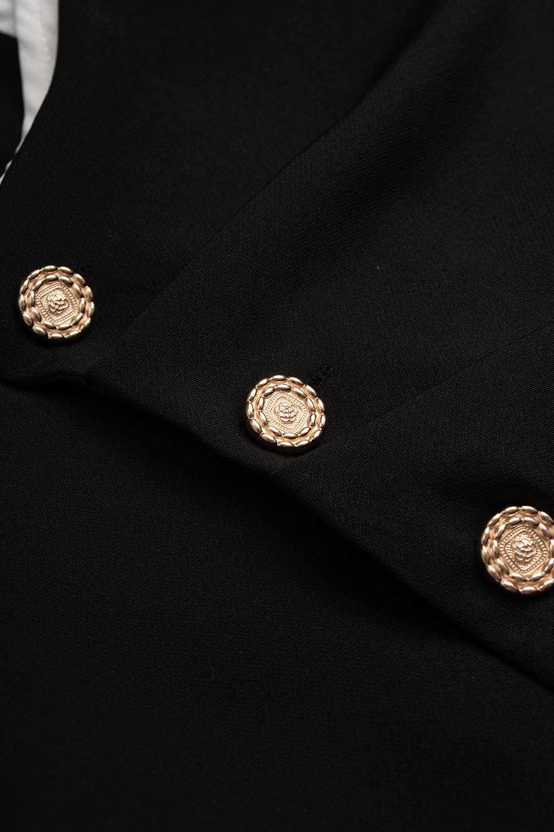 Metallic Decor Contrast Pleated V-Neck Long-Sleeve Shirt