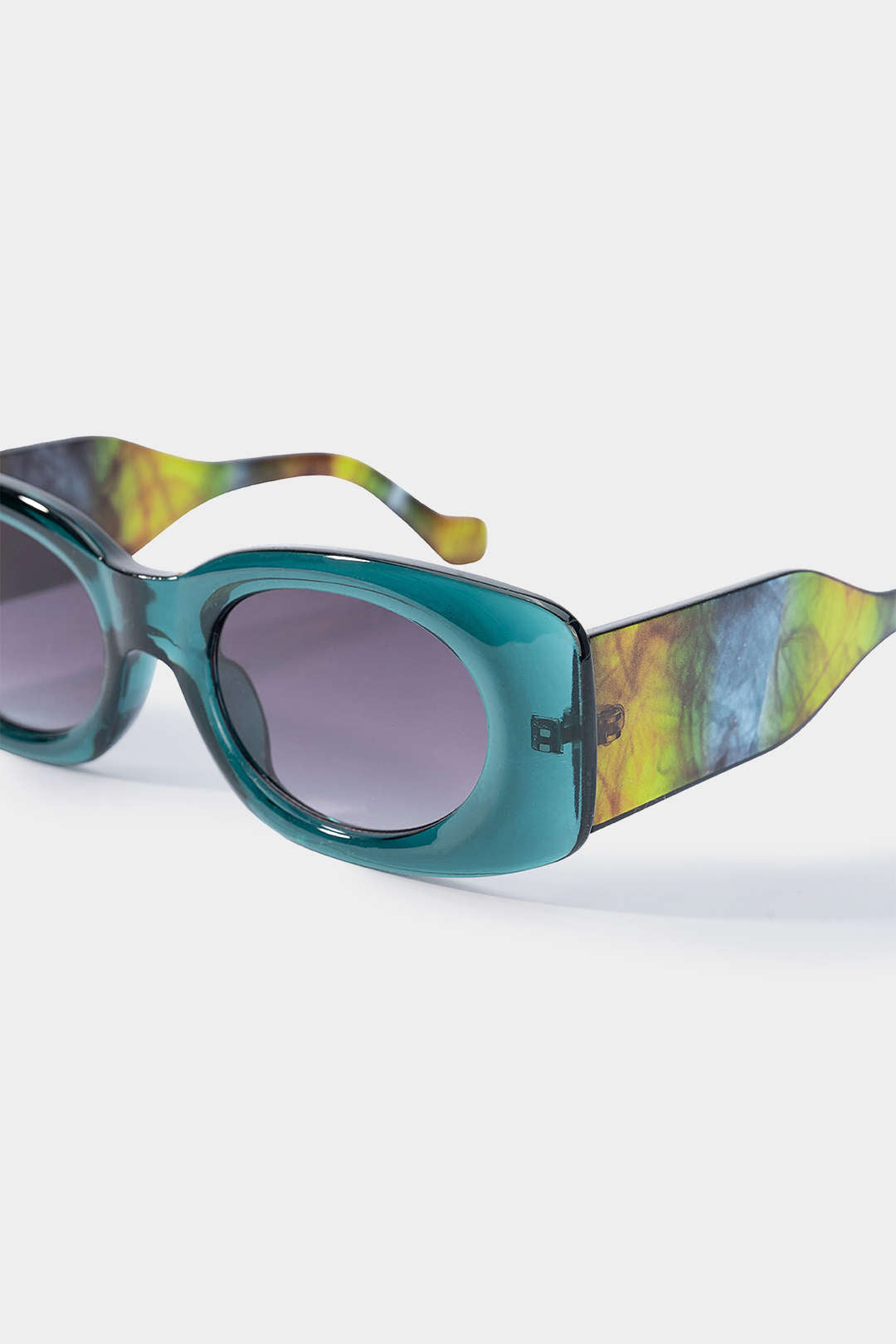 Quadratische Sonnenbrille mit Farbverlauf