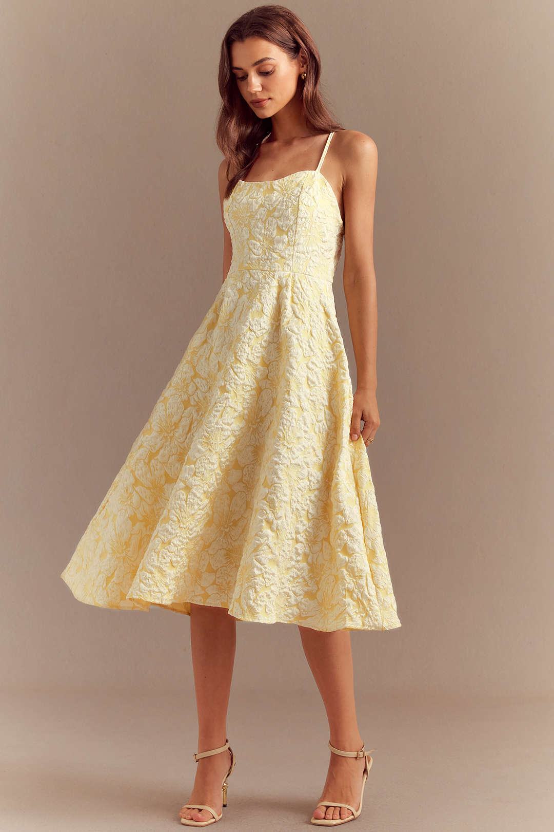 Floral Print Textured Ruched Sleeveless Midi Dress