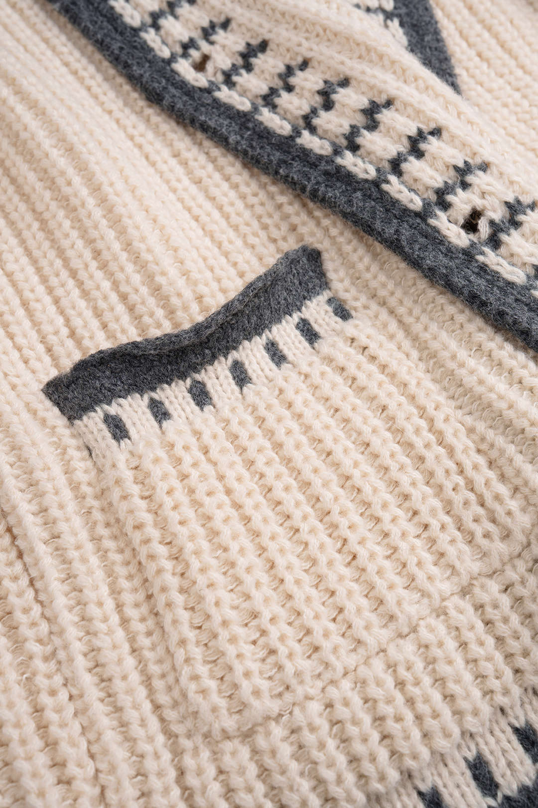 Offener Cardigan mit Farbblock-Design, Knopfleiste und langen Ärmeln