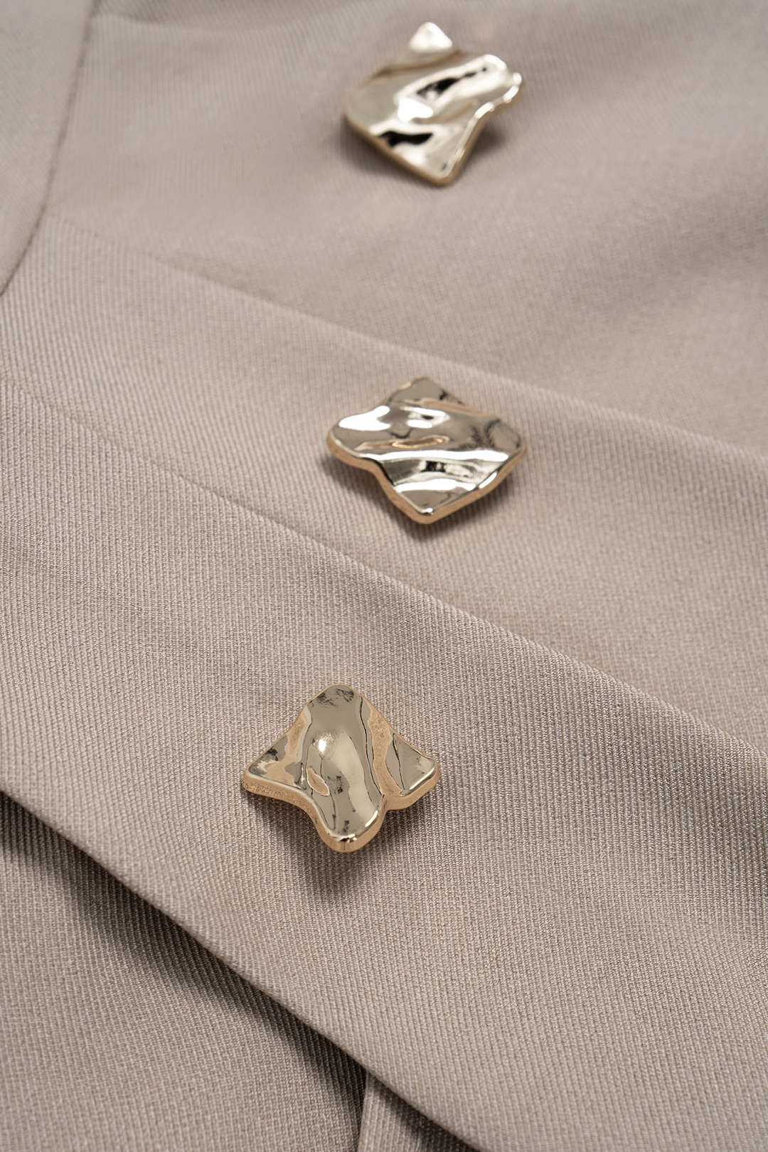 One Shoulder Metallic Decor Zipper Asymmetrical Long-Sleeve Shirt