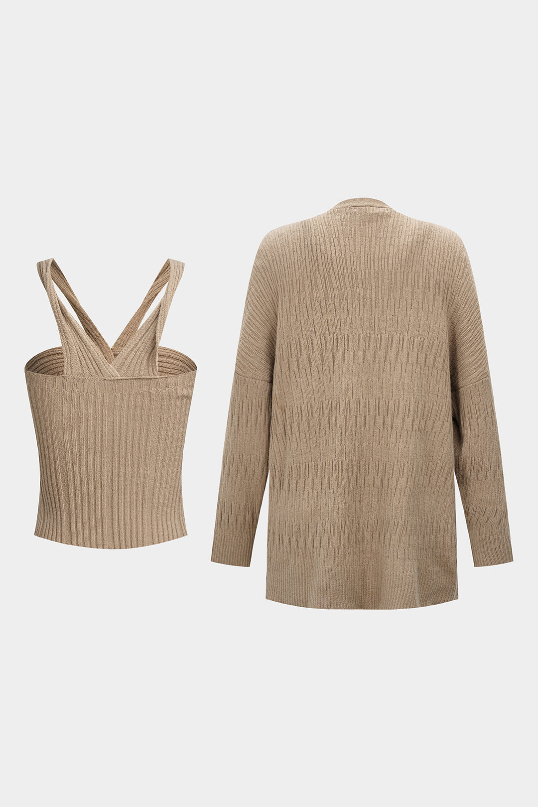 Strick-Camisole und Strickjacke mit Strassdekor, über Kreuz designt