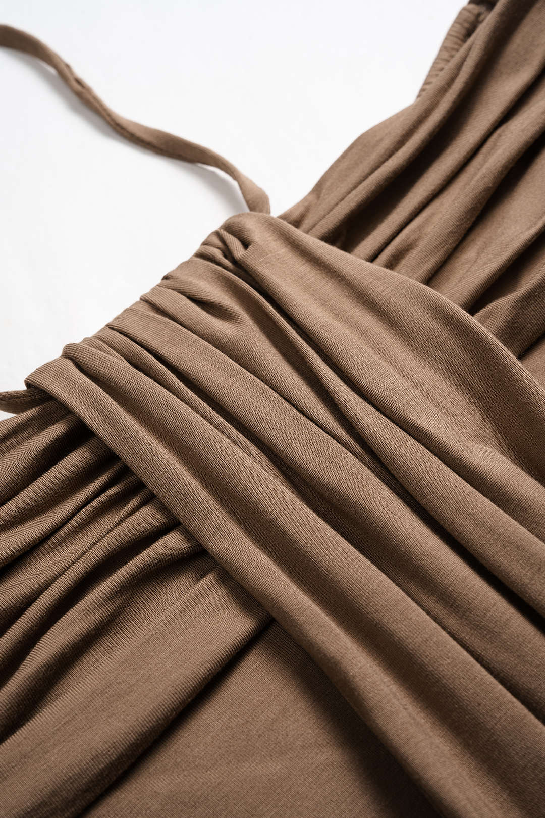 Neckholder-Maxikleid, ärmellos, gerafft