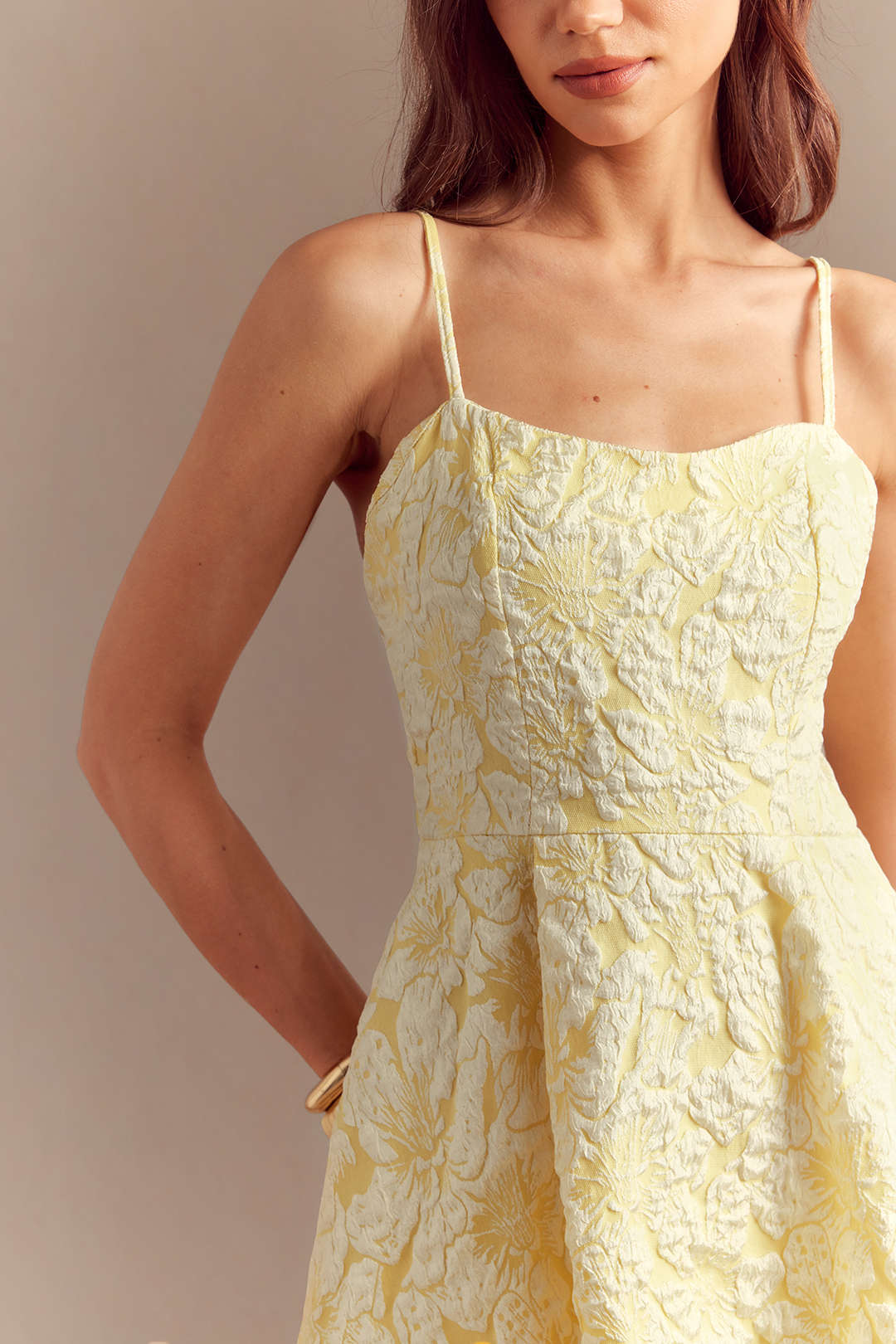 Floral Print Textured Ruched Sleeveless Midi Dress