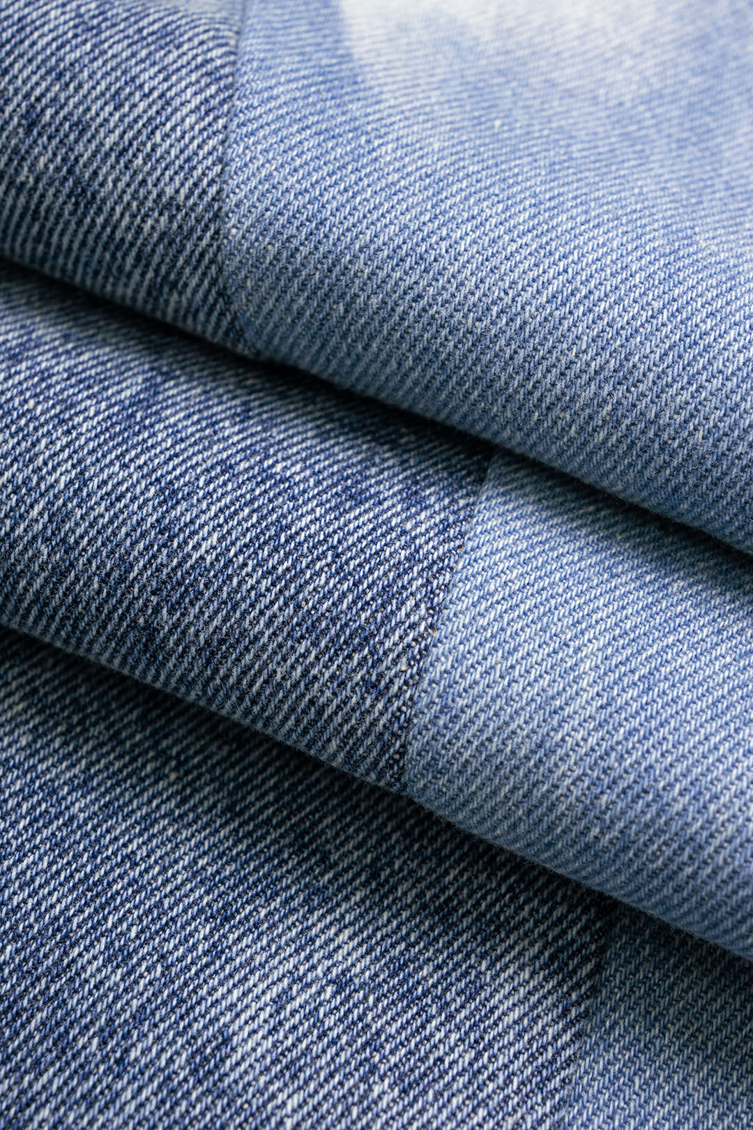 Denim Barrel Jeans mit Kontrastraffungen