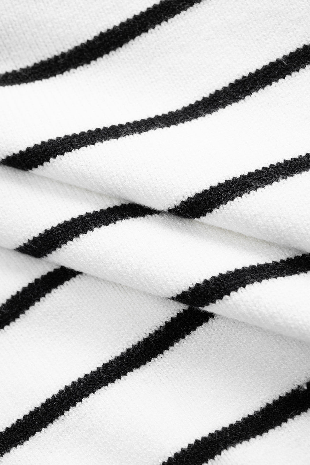 Strickjacke mit Kontraststreifen-Print und V-Ausschnitt zum Knöpfen