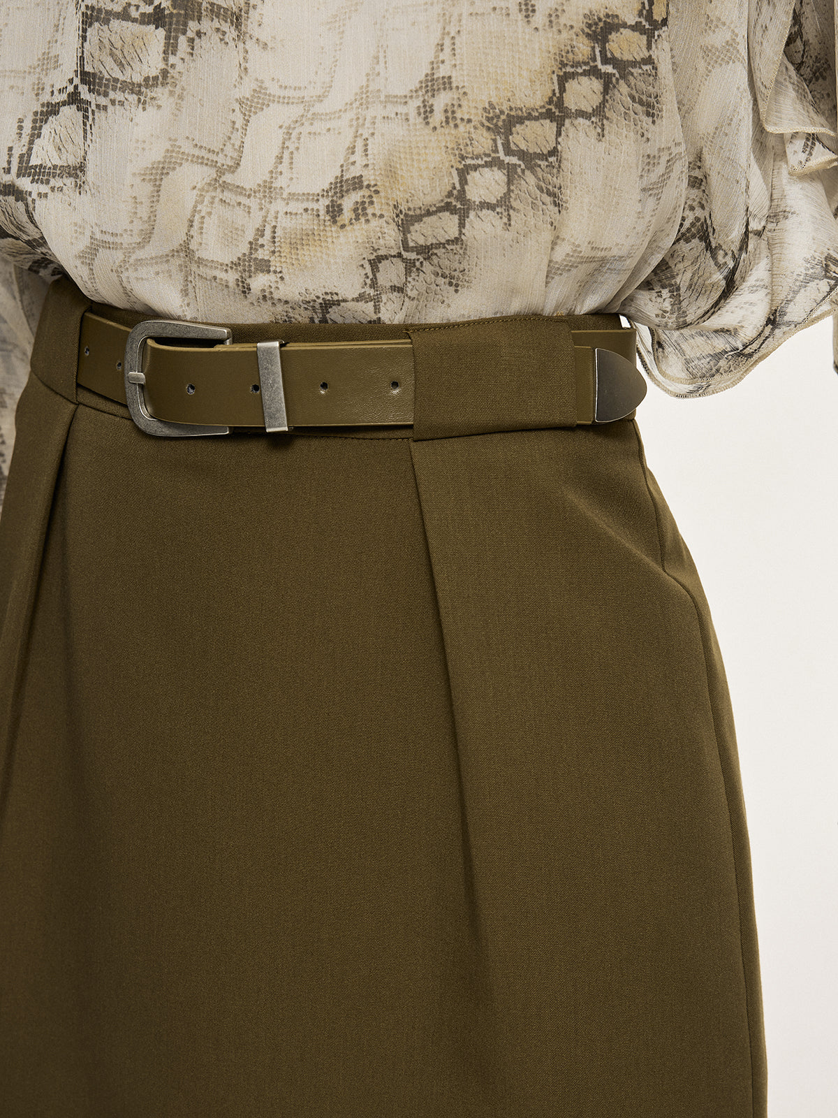 Mid-Waist Belted Skirt