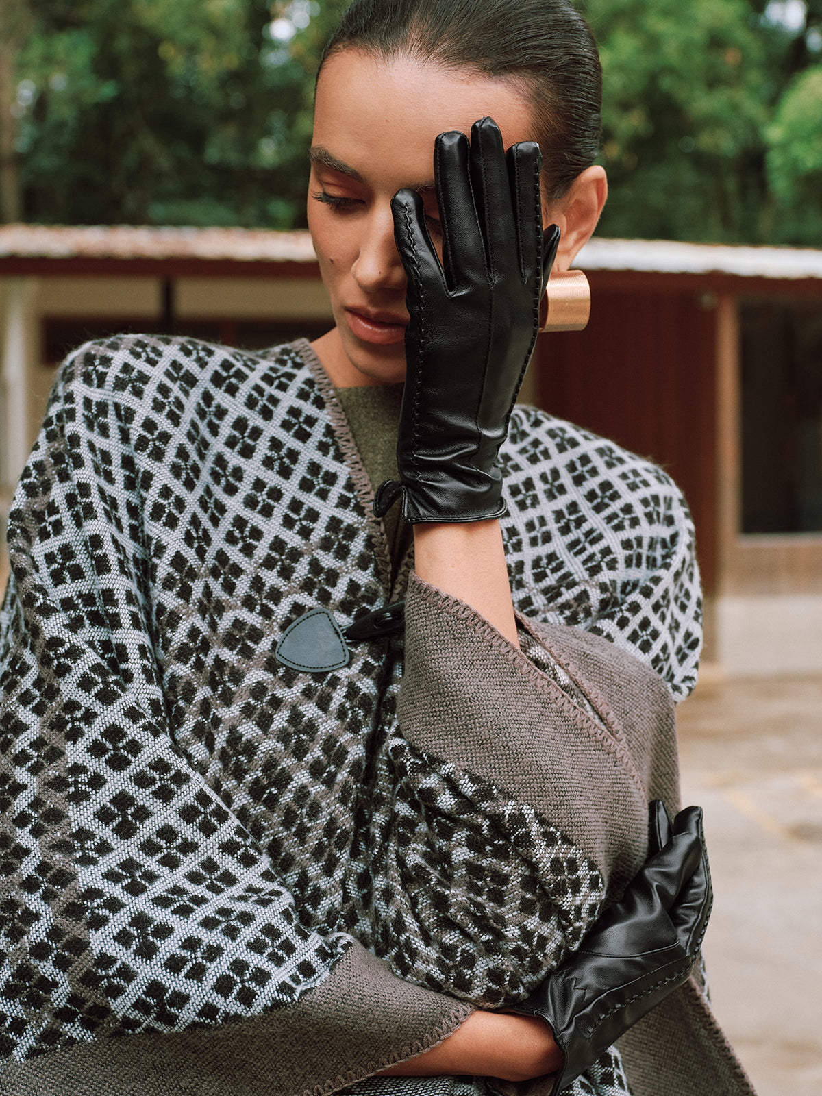PU Leather Gloves with Stitched Detail