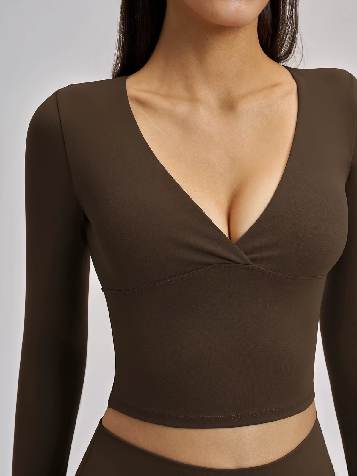 Verdrehtes Wickel-Crop-Top mit V-Ausschnitt und langen Ärmeln