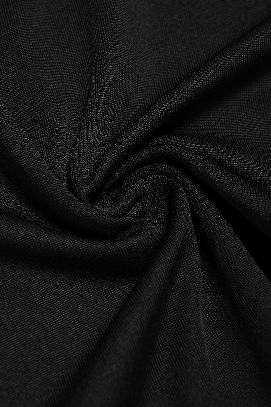 Asymmetrisches Schlauchtop mit Spitzenbesatz und transparentem Schal