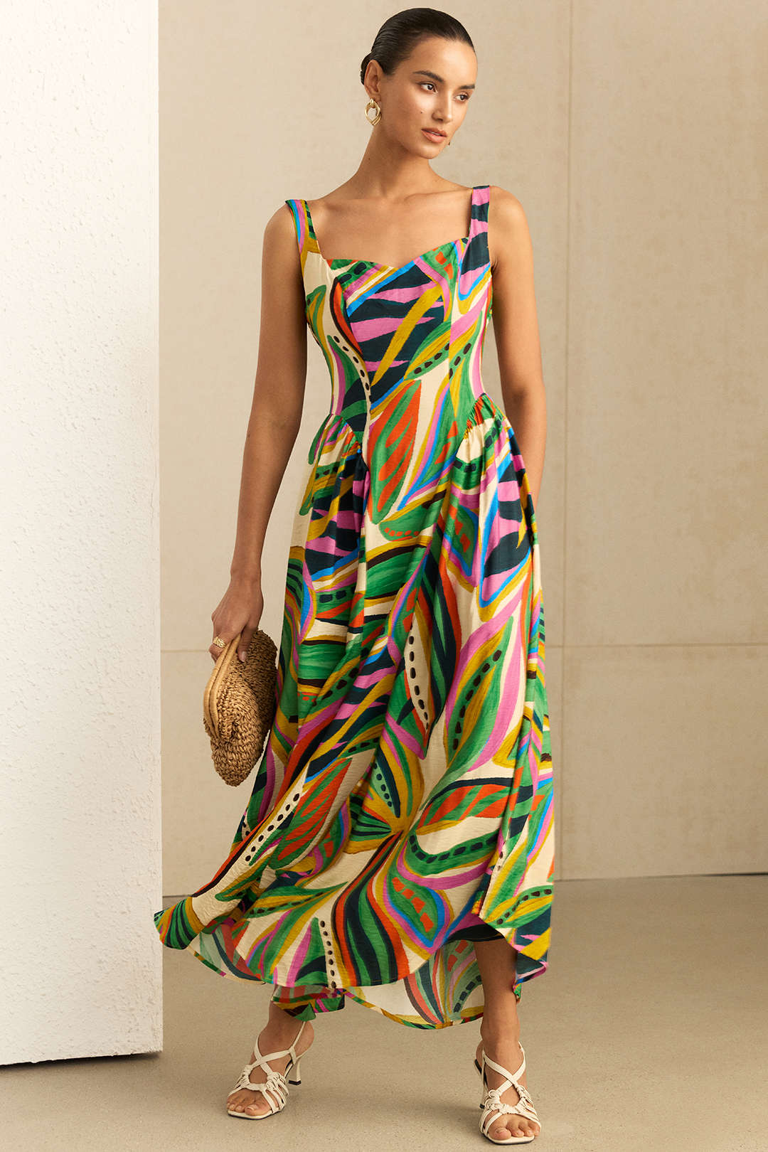 Ärmelloses Maxikleid mit abstraktem Print und Raffungen