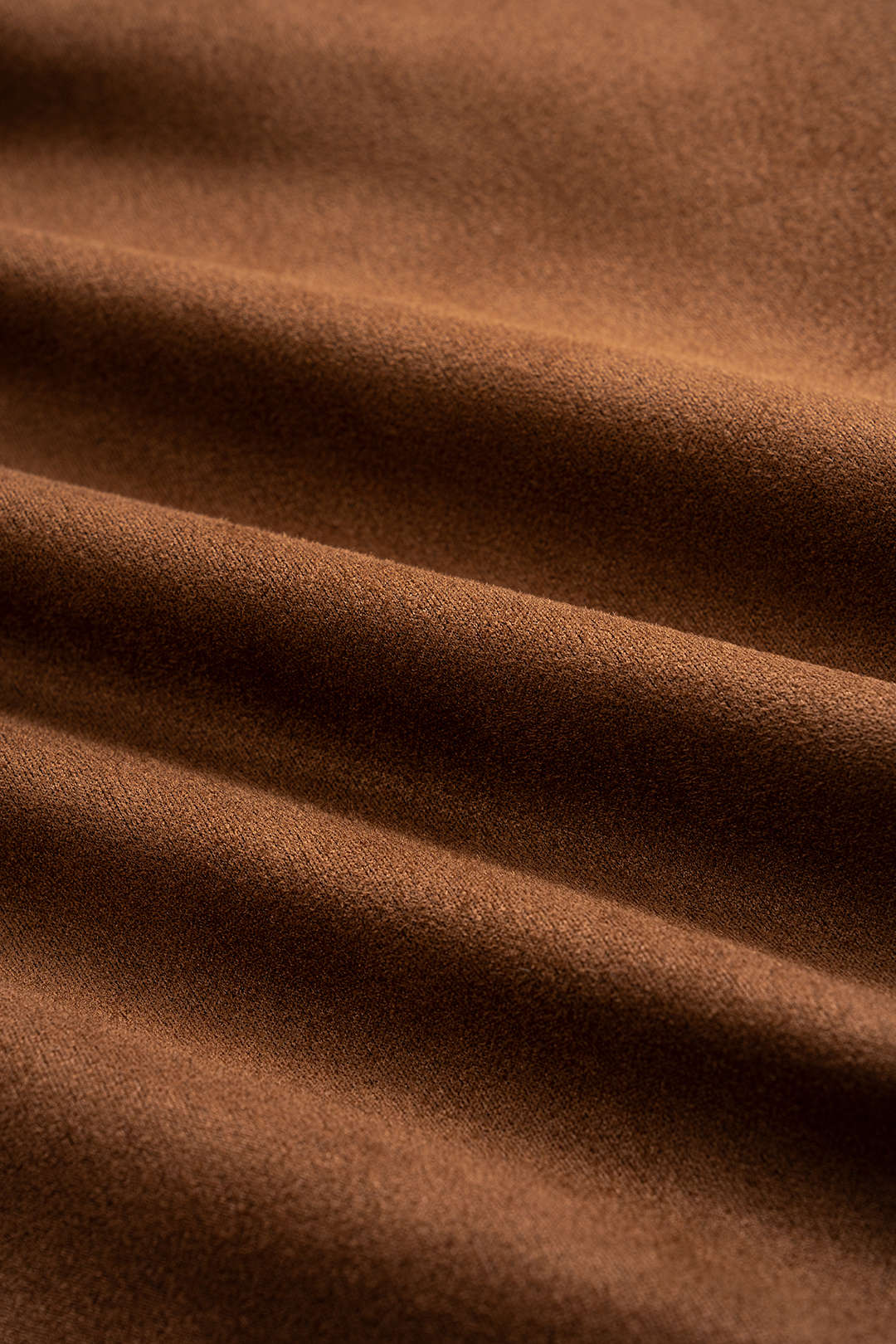 Hose mit Karodruck, Wildleder-Patchwork und gerafftem Bund