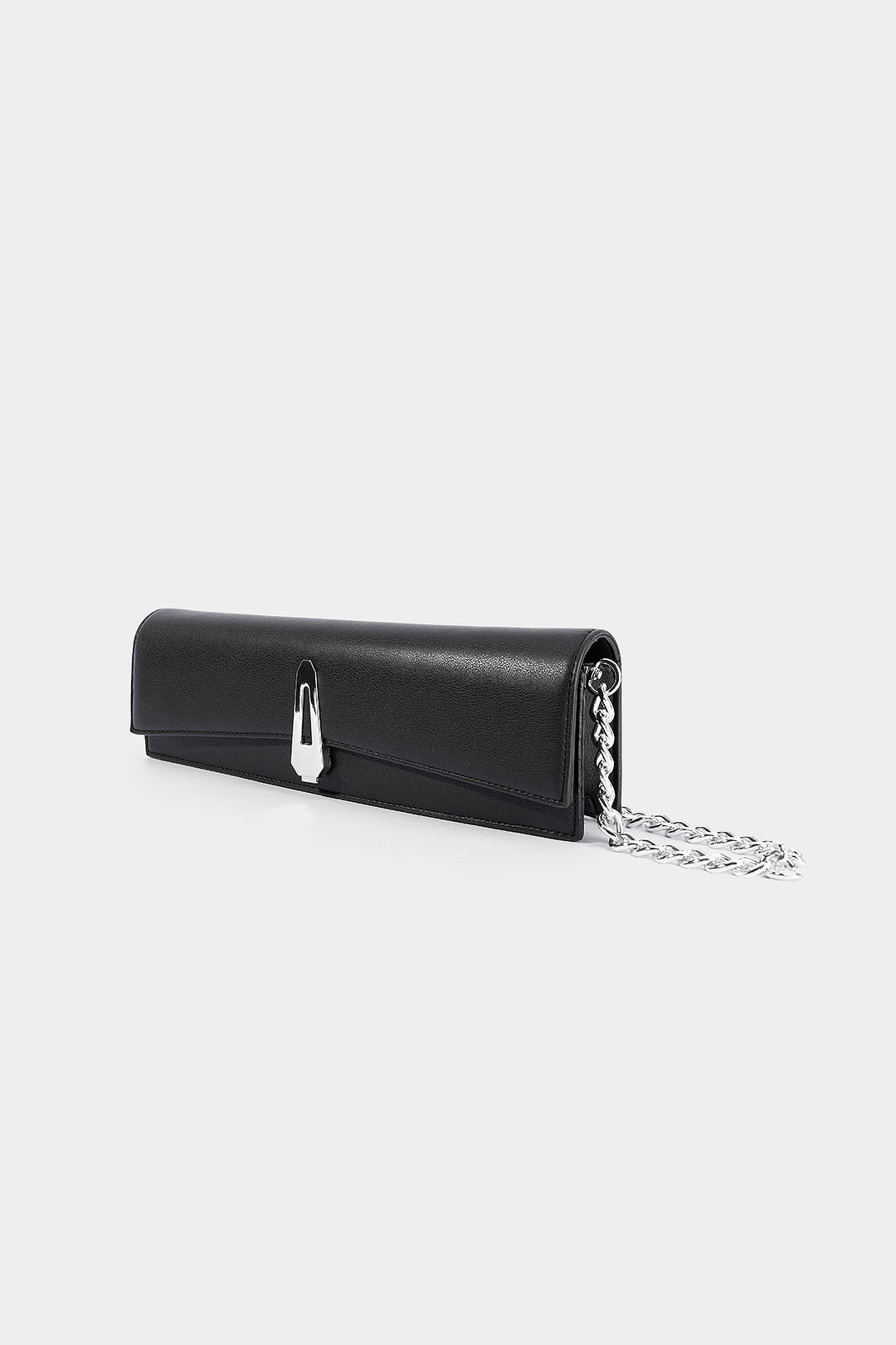 Pochette en cuir à chaîne métallique