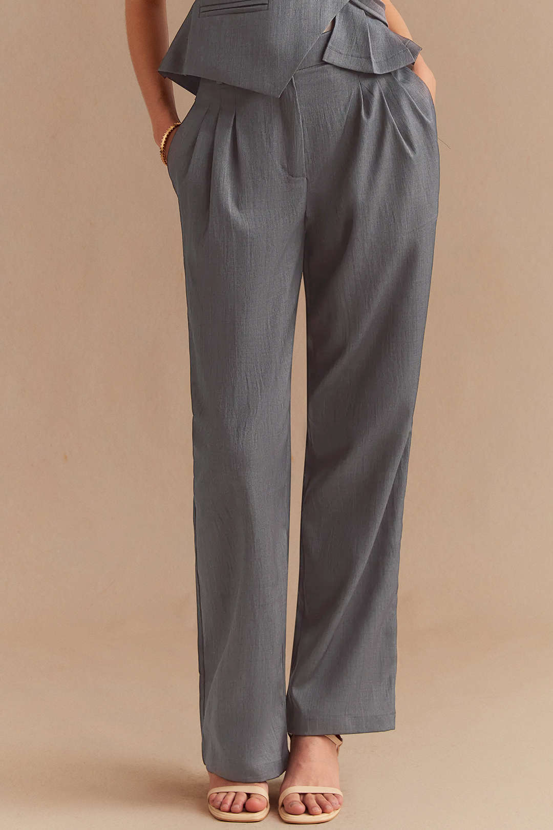 Gerade geschnittene Hose mit Taschen
