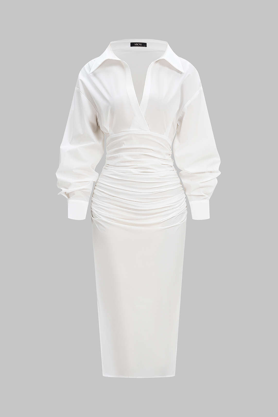 Einfarbiges gerafftes Langarm-Midikleid