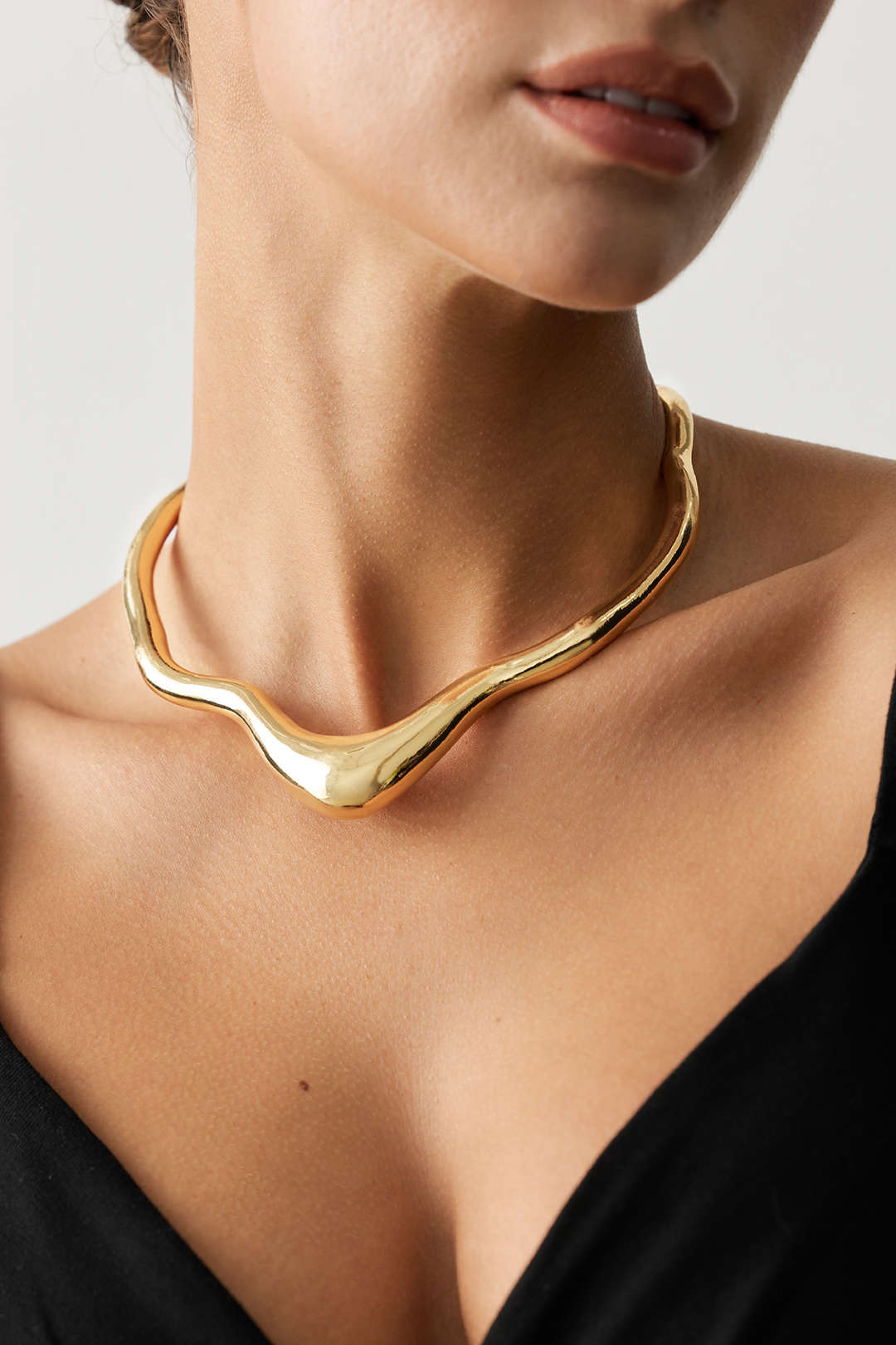 Metal Wavy Necklace