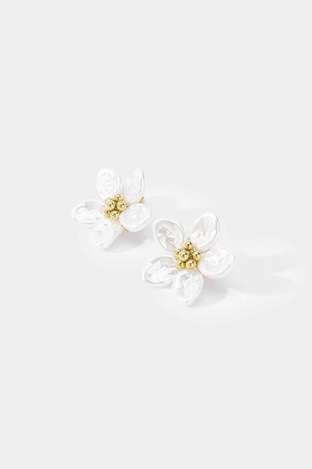 Blumen-Perlenohrringe