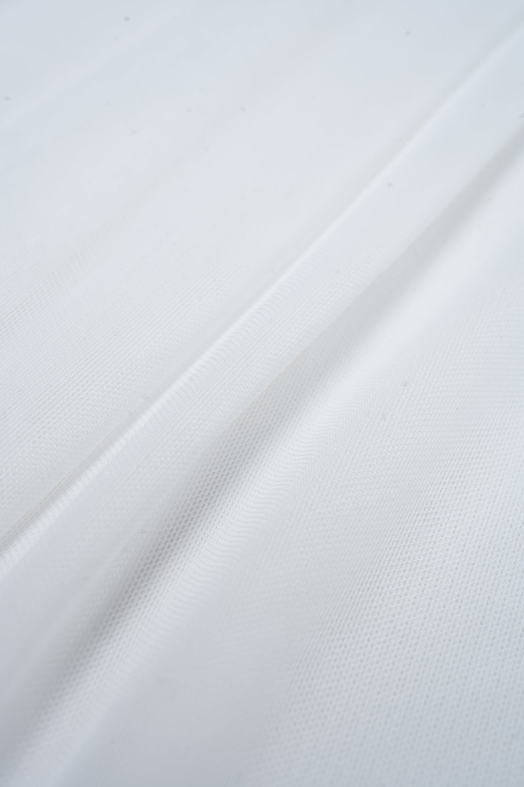 Mesh-Neckholder-Top mit V-Ausschnitt, asymmetrischem Rücken und Raffungen
