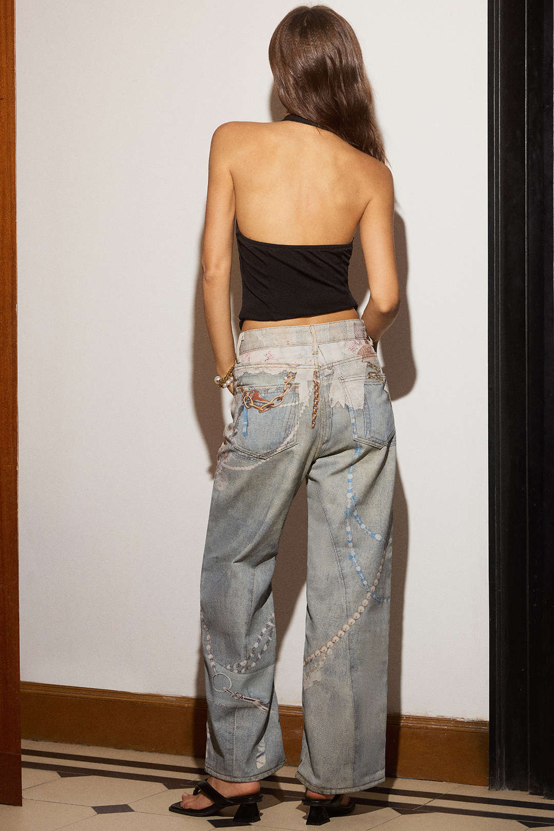 Weite Jeanshose mit abstraktem Print