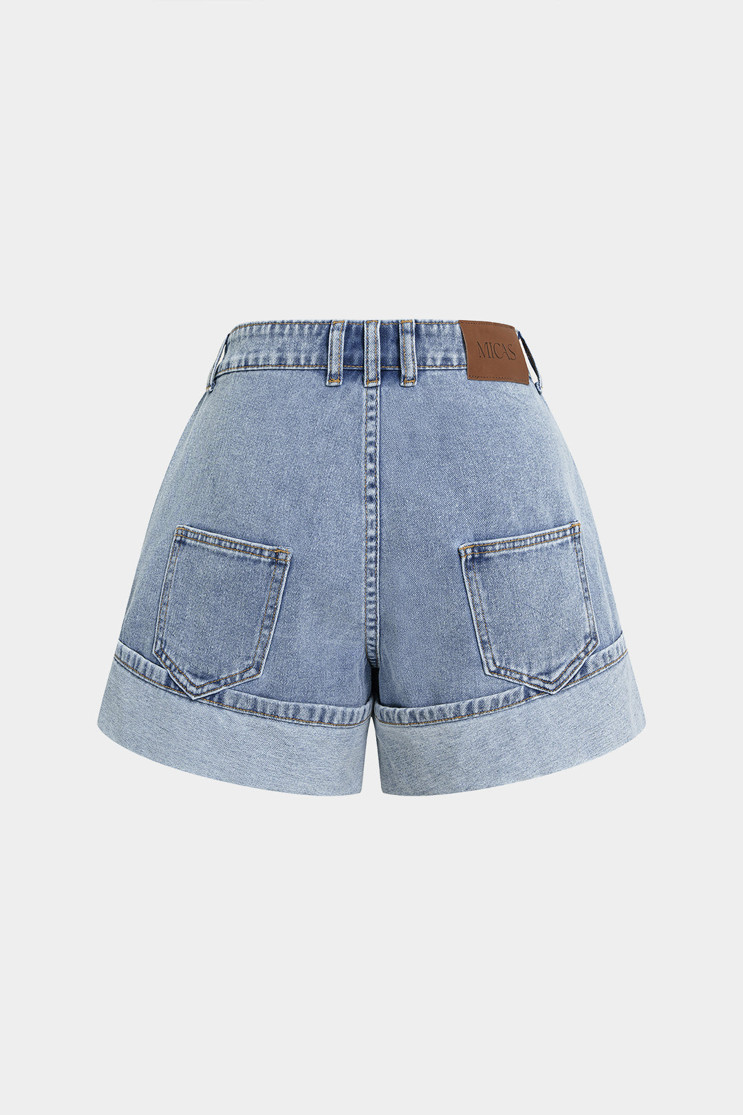 Asymmetrische Jeans-Shorts mit Taschen