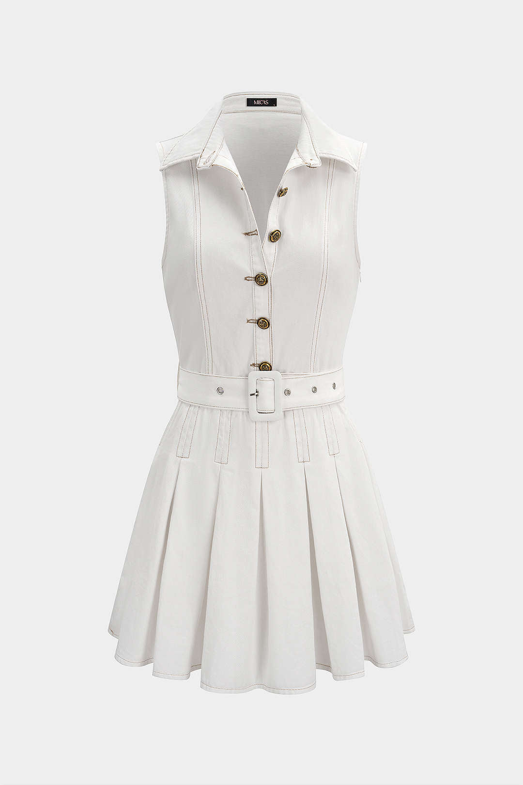 Mini-robe plissée sans manches en jean boutonnée
