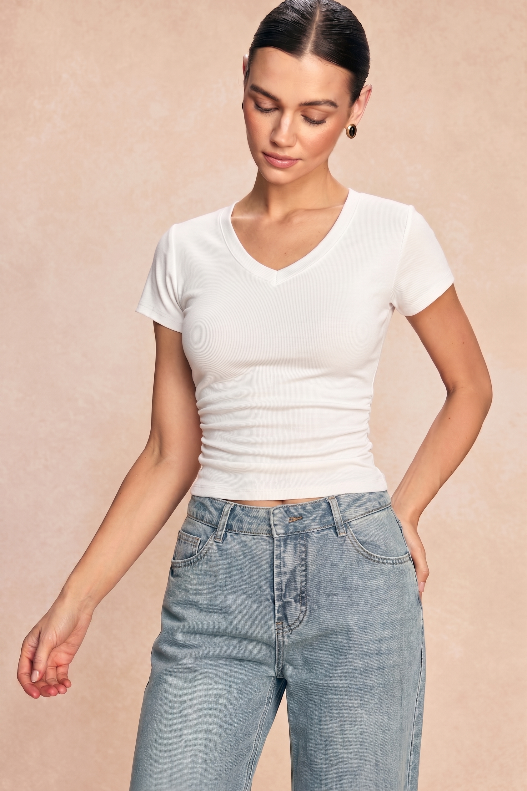 V-Ausschnitt Kurzarm-T-Shirt